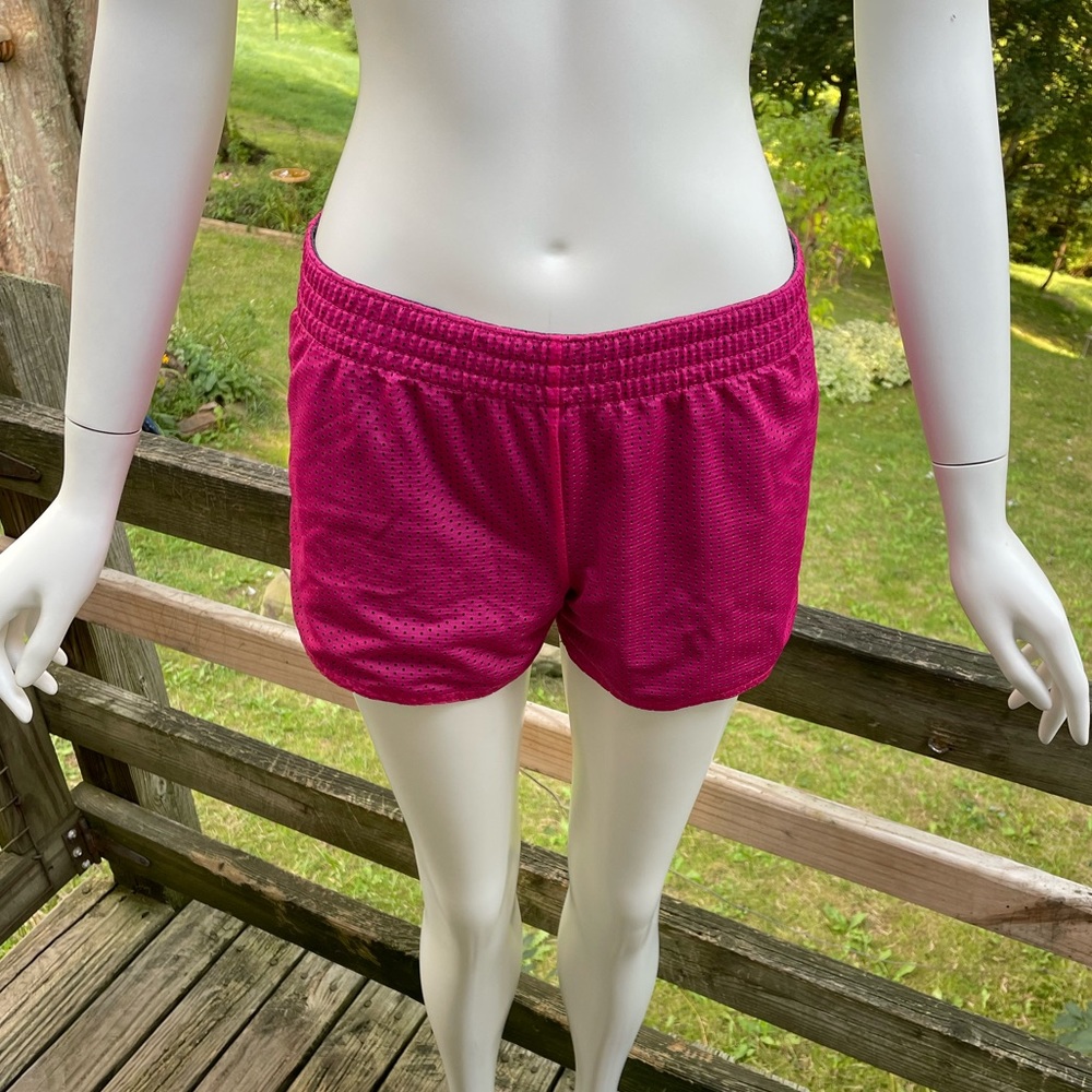 Mix & Co Pink Mesh Athletic Shorts Size Small